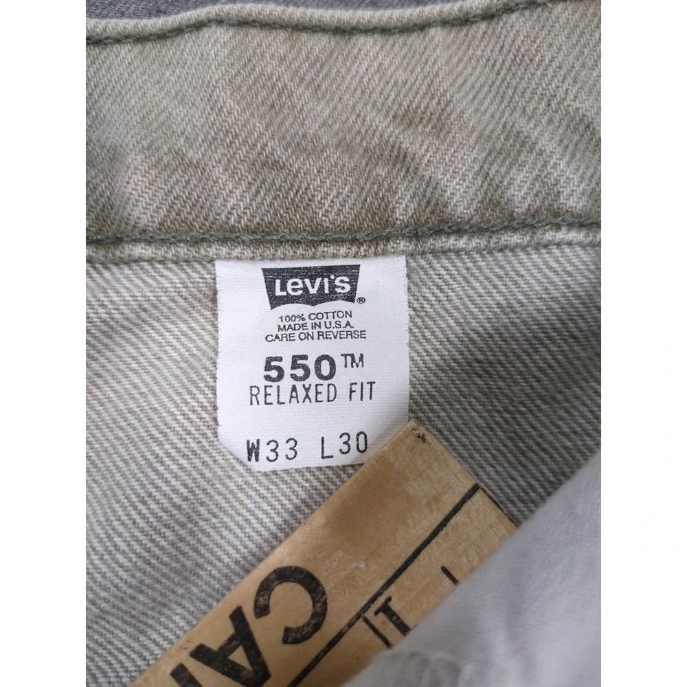 Vintage Levi's 550 Shorts Gray Faded & Stained Relaxed Men W33 L30 USA Red Tab e